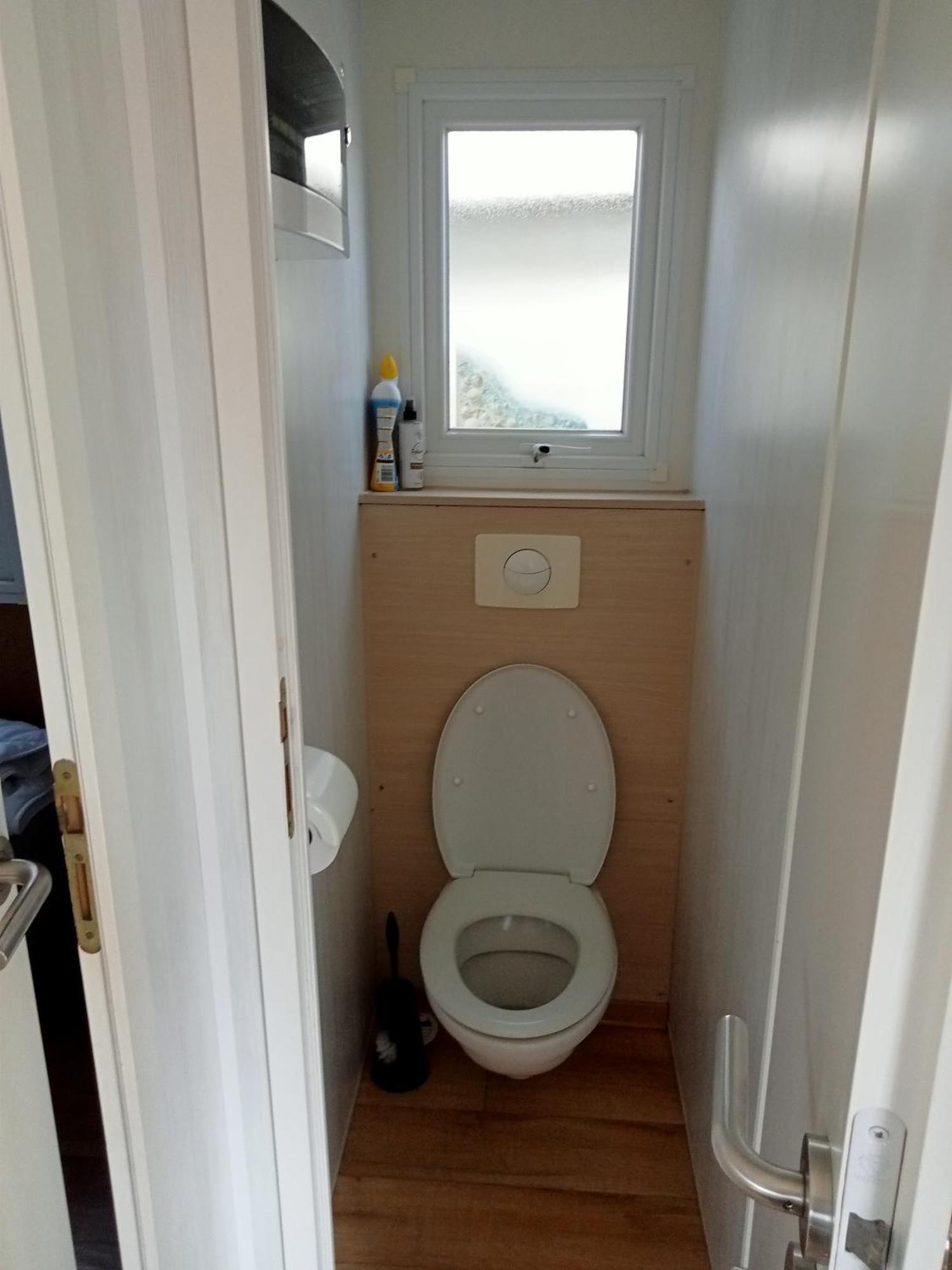Stacaravan Bredene Met Tuin Nr 2126 Eksteriør bilde