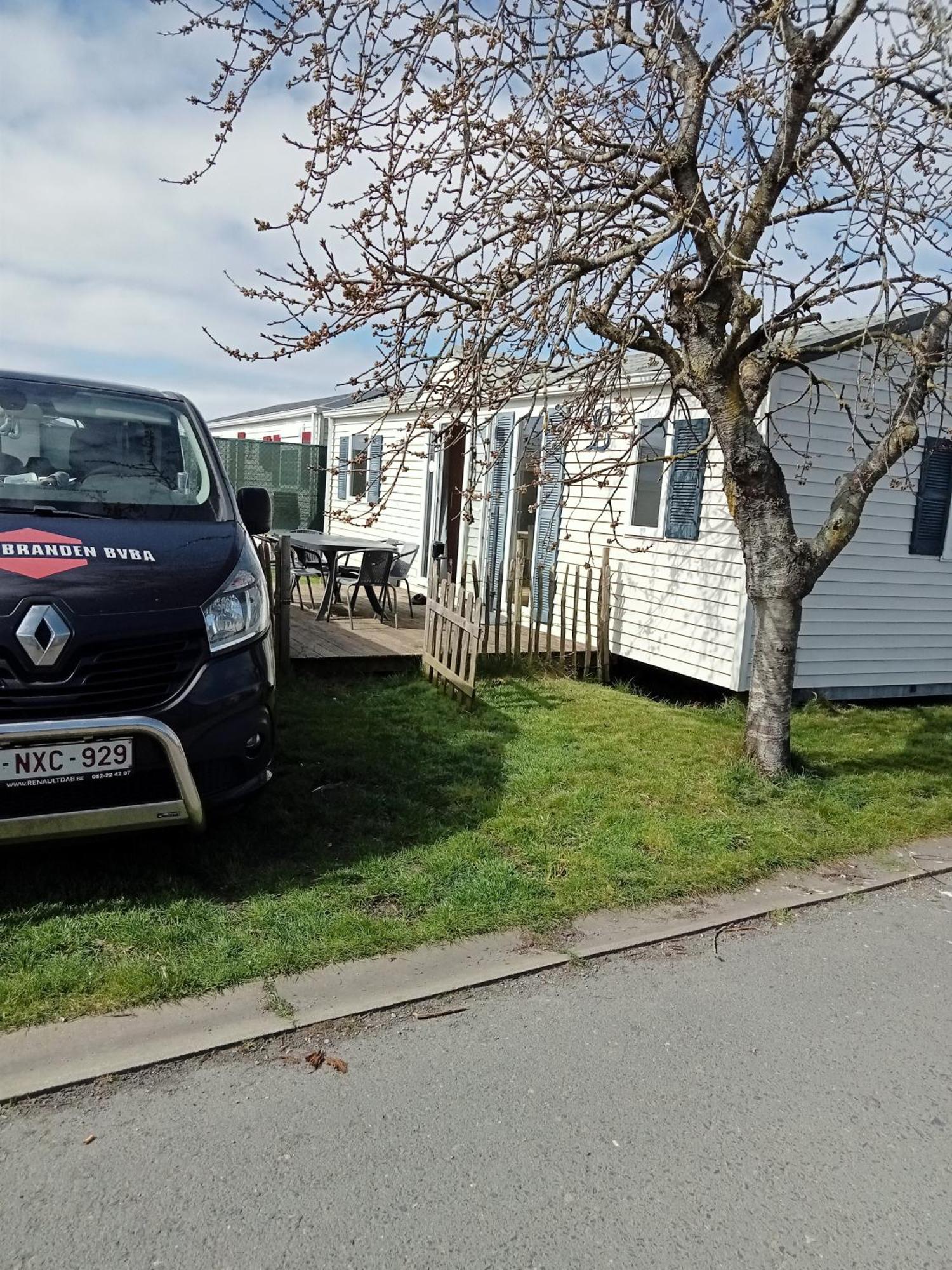 Stacaravan Bredene Met Tuin Nr 2126 Eksteriør bilde