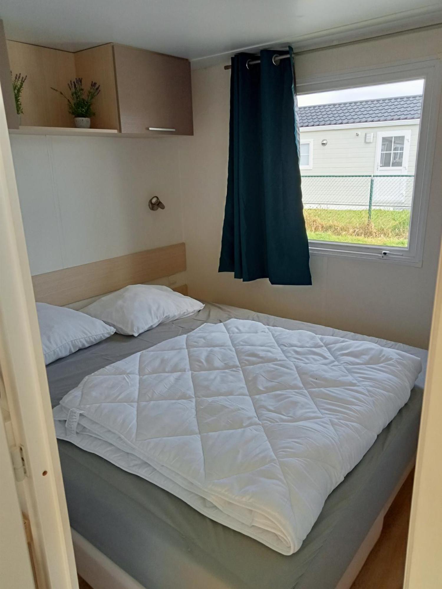 Stacaravan Bredene Met Tuin Nr 2126 Eksteriør bilde